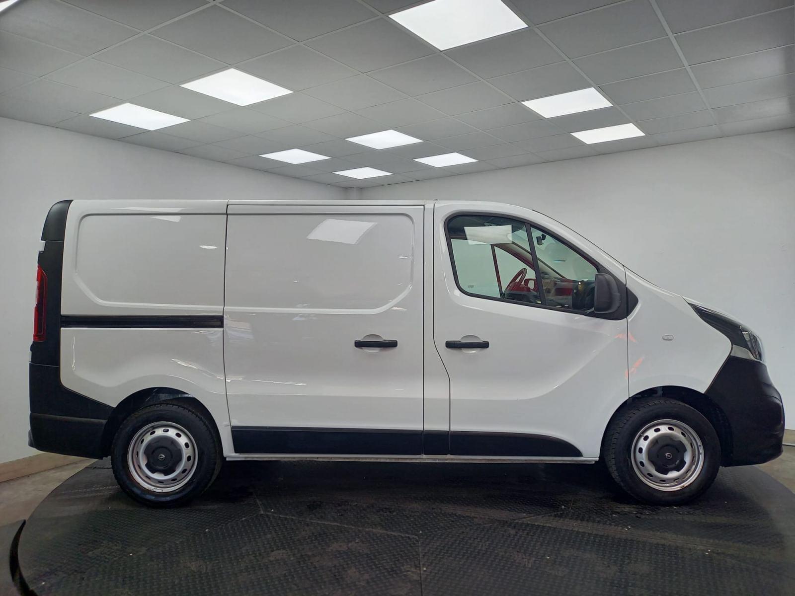 OPEL VIVARO 2700 1.6 CDTi L1H1 Edition (EU6) 3 