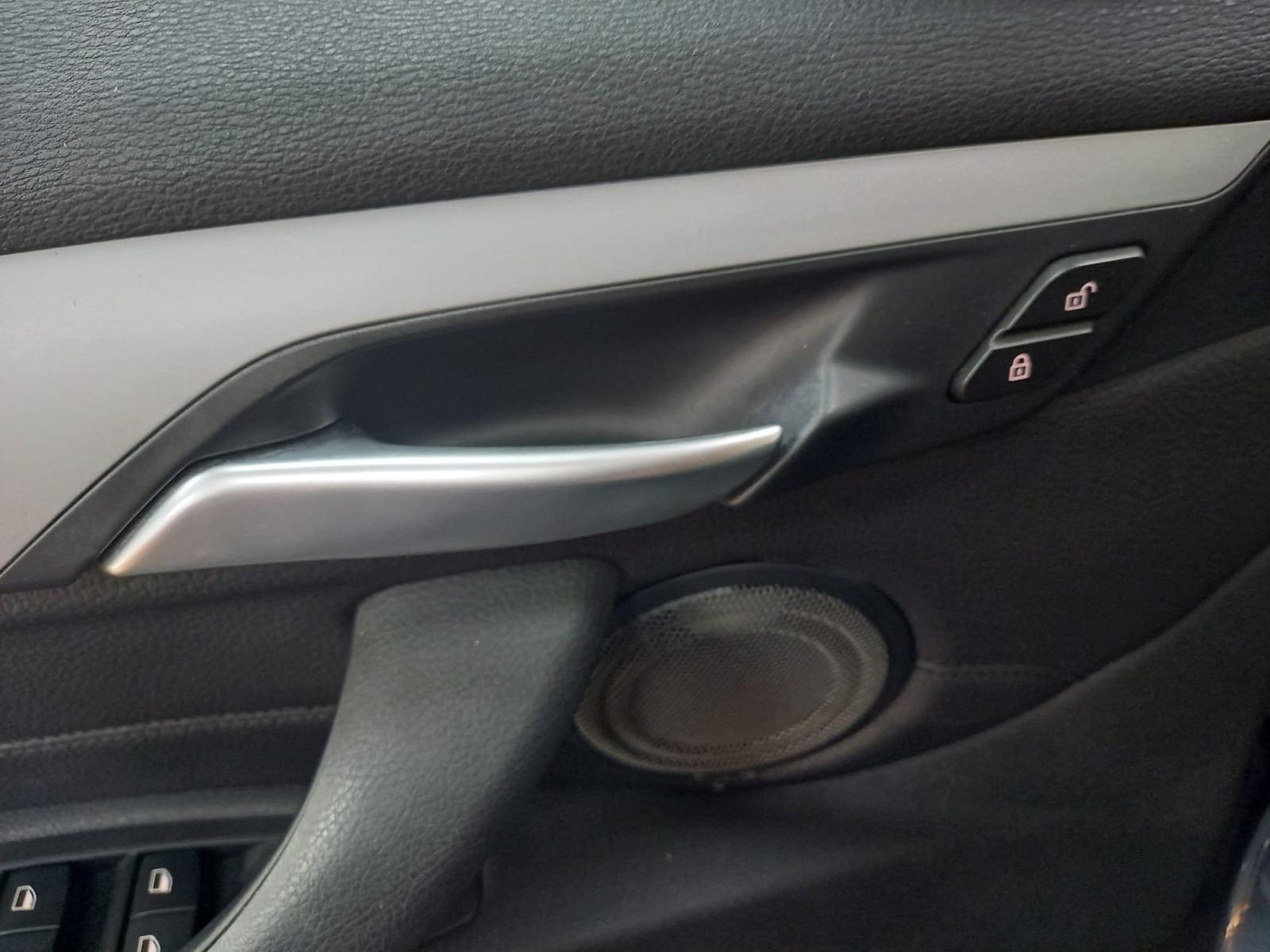 BMW X1 2.0 d sDrive18 AdBlue Business Model 7 