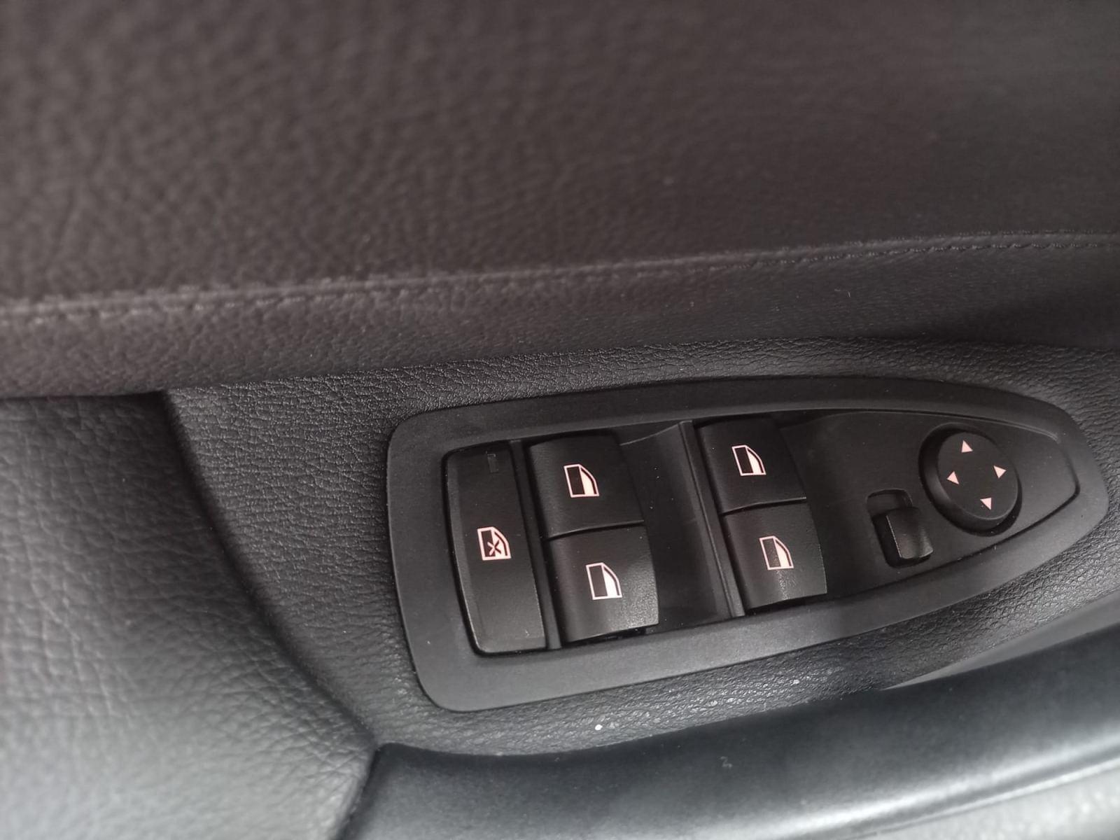 BMW X1 2.0 d sDrive18 AdBlue Business Model 9 