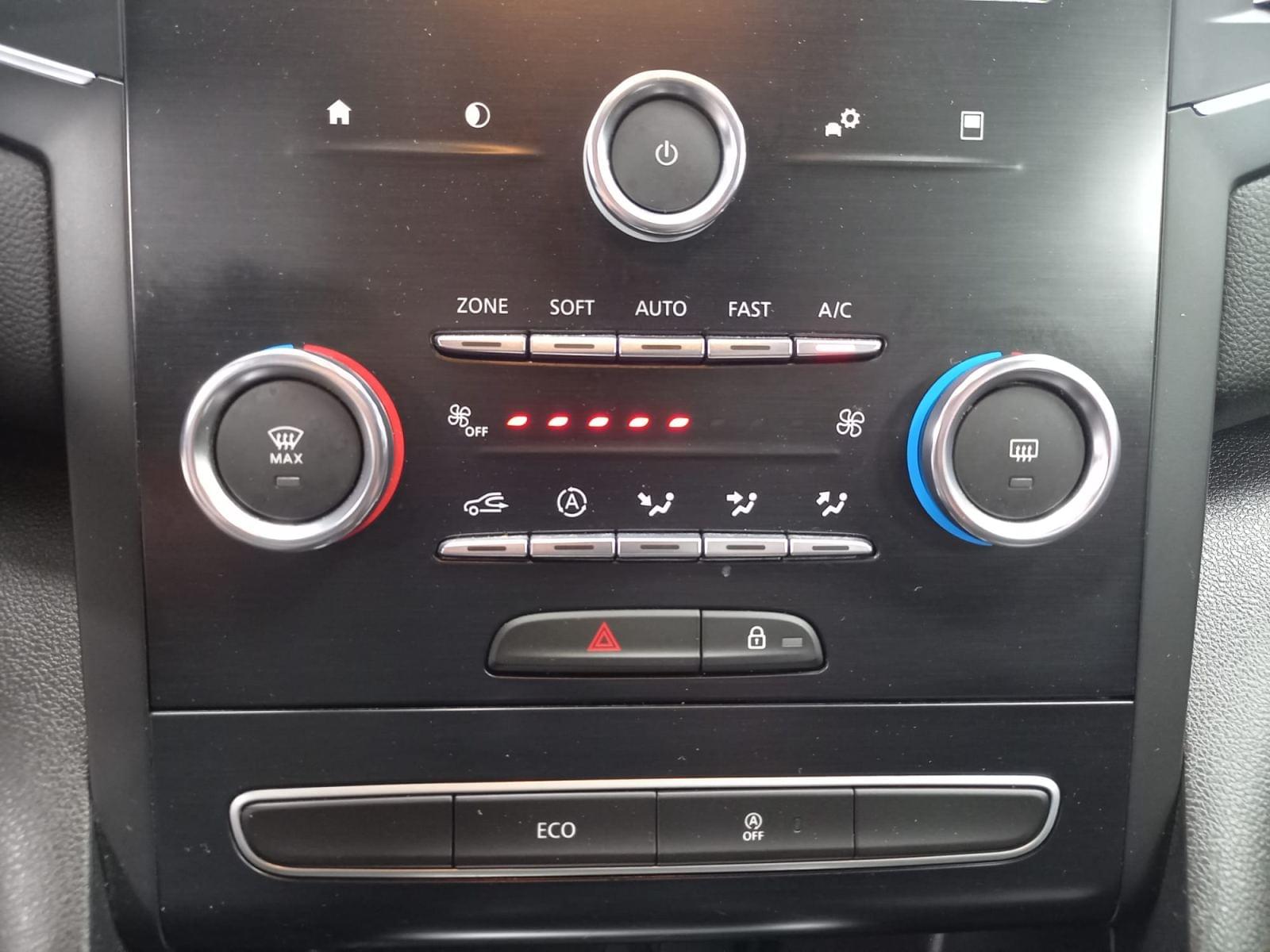 RENAULT MéGANE GRAND TOUR 1.5 BLUE DCI CORPORATE EDITIO 10