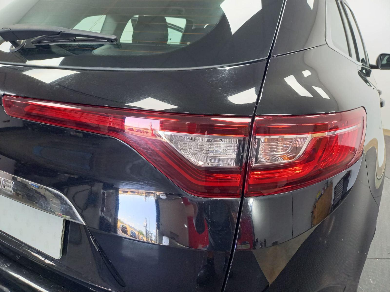 RENAULT MéGANE GRAND TOUR 1.5 BLUE DCI CORPORATE EDITIO 17