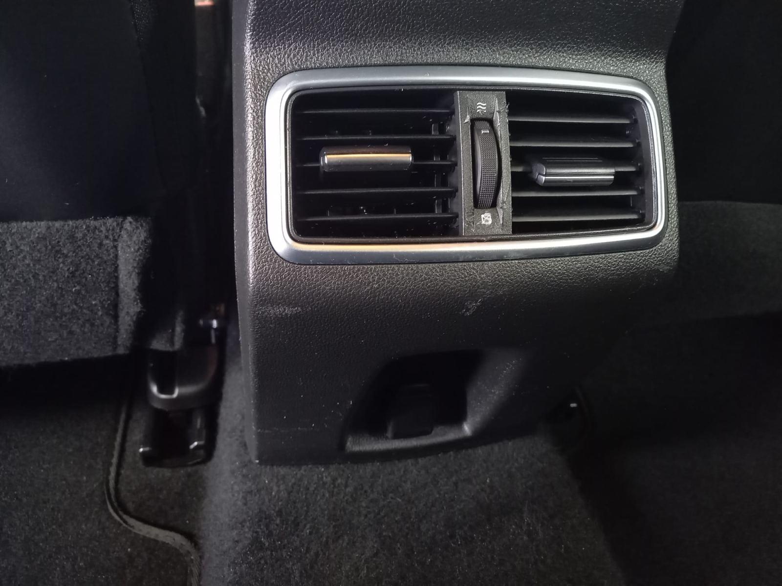 RENAULT MéGANE GRAND TOUR 1.5 BLUE DCI CORPORATE EDITIO 22