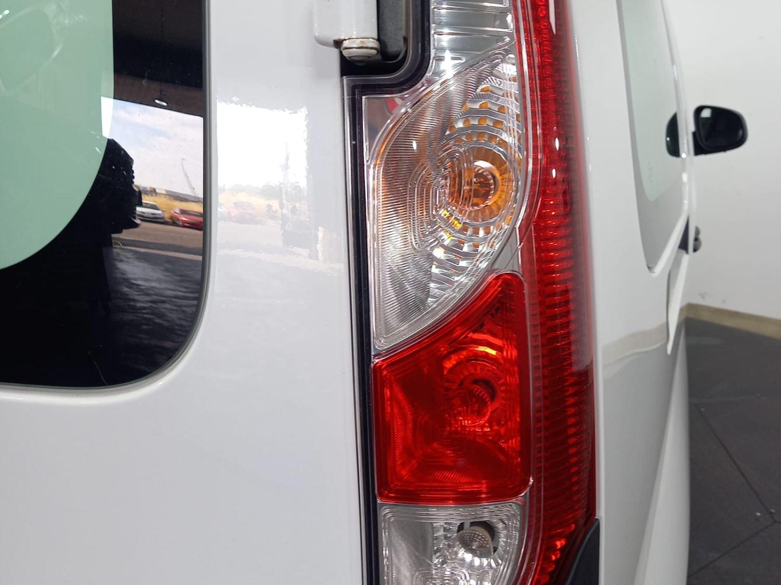 RENAULT KANGOO FURGON MAXI EXPRESS MAXI 1.5 Blue 95CV Grand Confort 22 