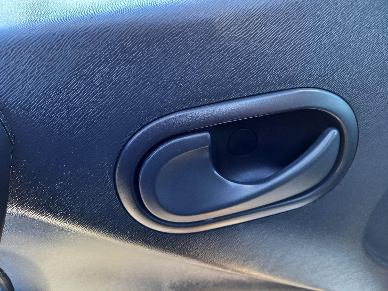 RENAULT KANGOO FURGON EXPRESS MAXI 1.5 Blue 95CV Grand Confort 10 
