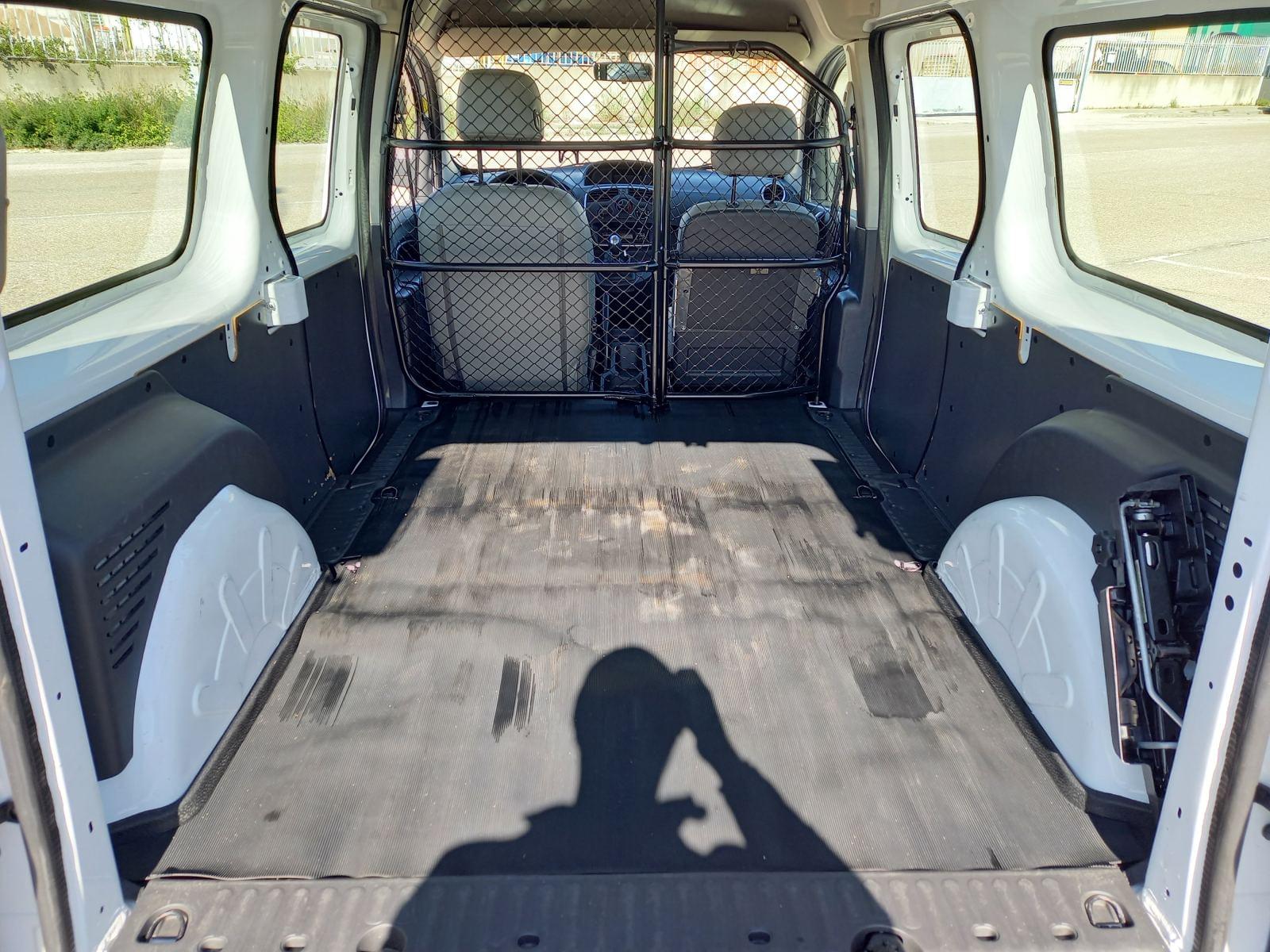RENAULT KANGOO FURGON EXPRESS MAXI 1.5 Blue 95CV Grand Confort 28 
