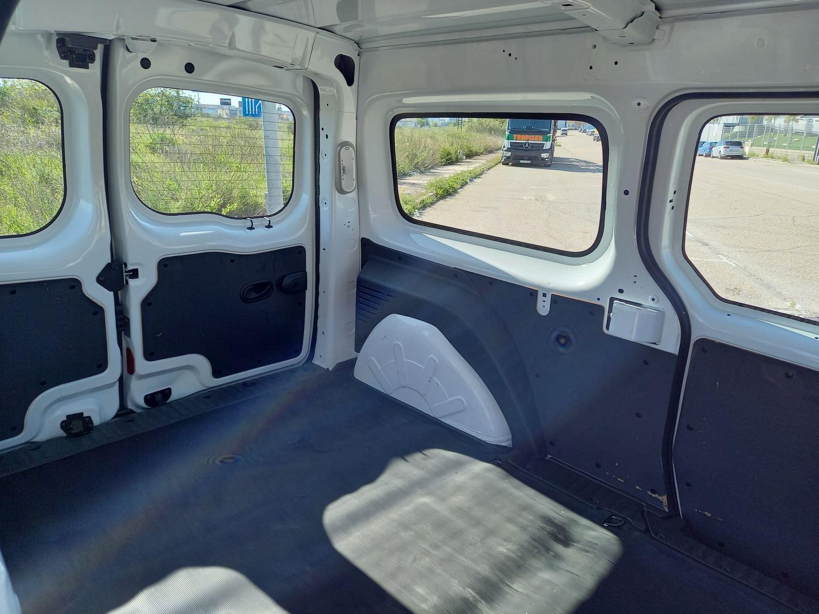 RENAULT KANGOO FURGON EXPRESS MAXI 1.5 Blue 95CV Grand Confort 30 