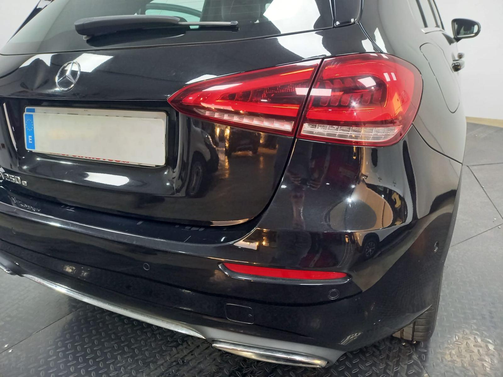 MERCEDES CLASE A A 250 E PHEV BUSINESS SOLUTION 26