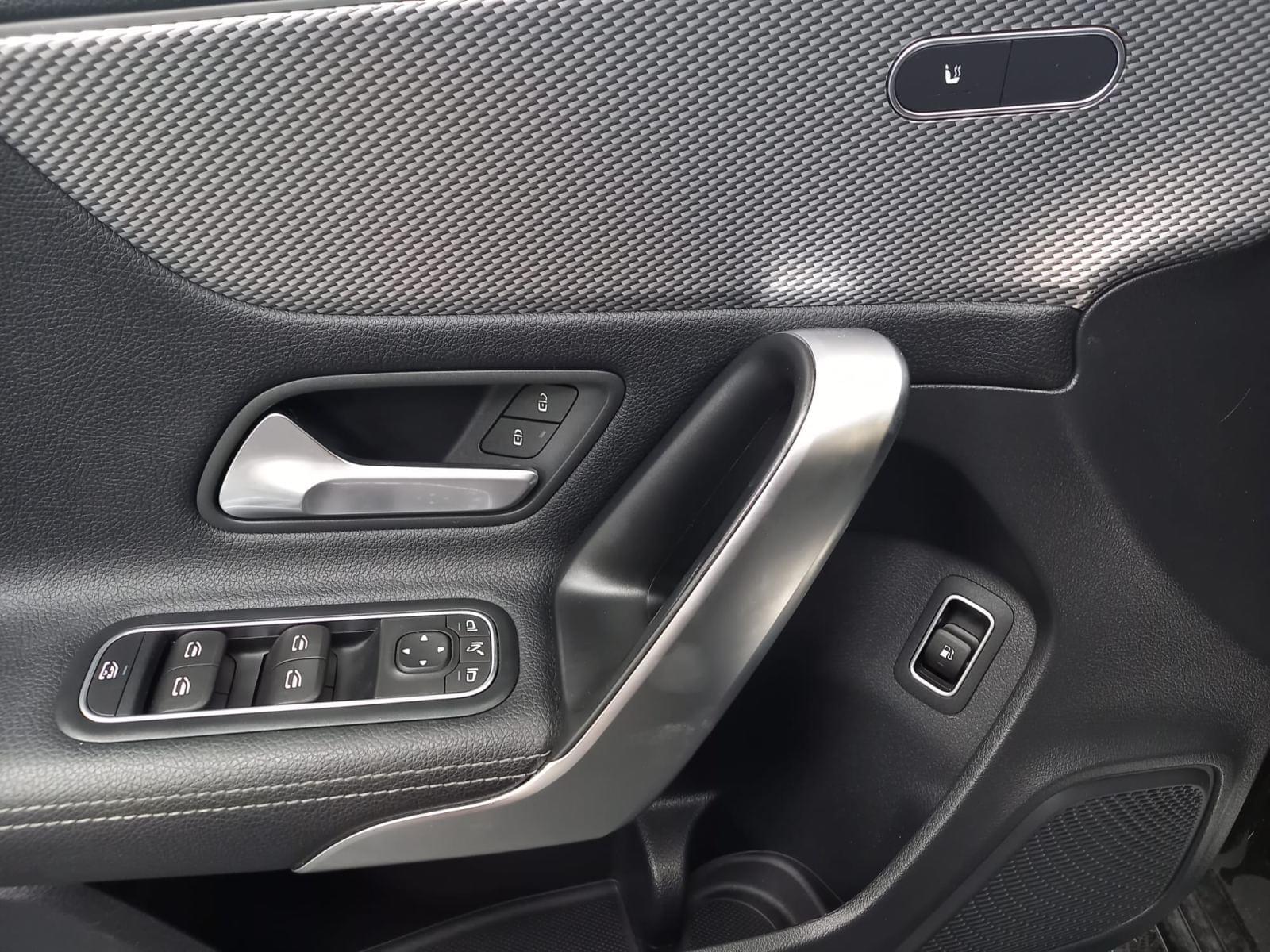 MERCEDES CLASE A A 250 E PHEV BUSINESS SOLUTION 29