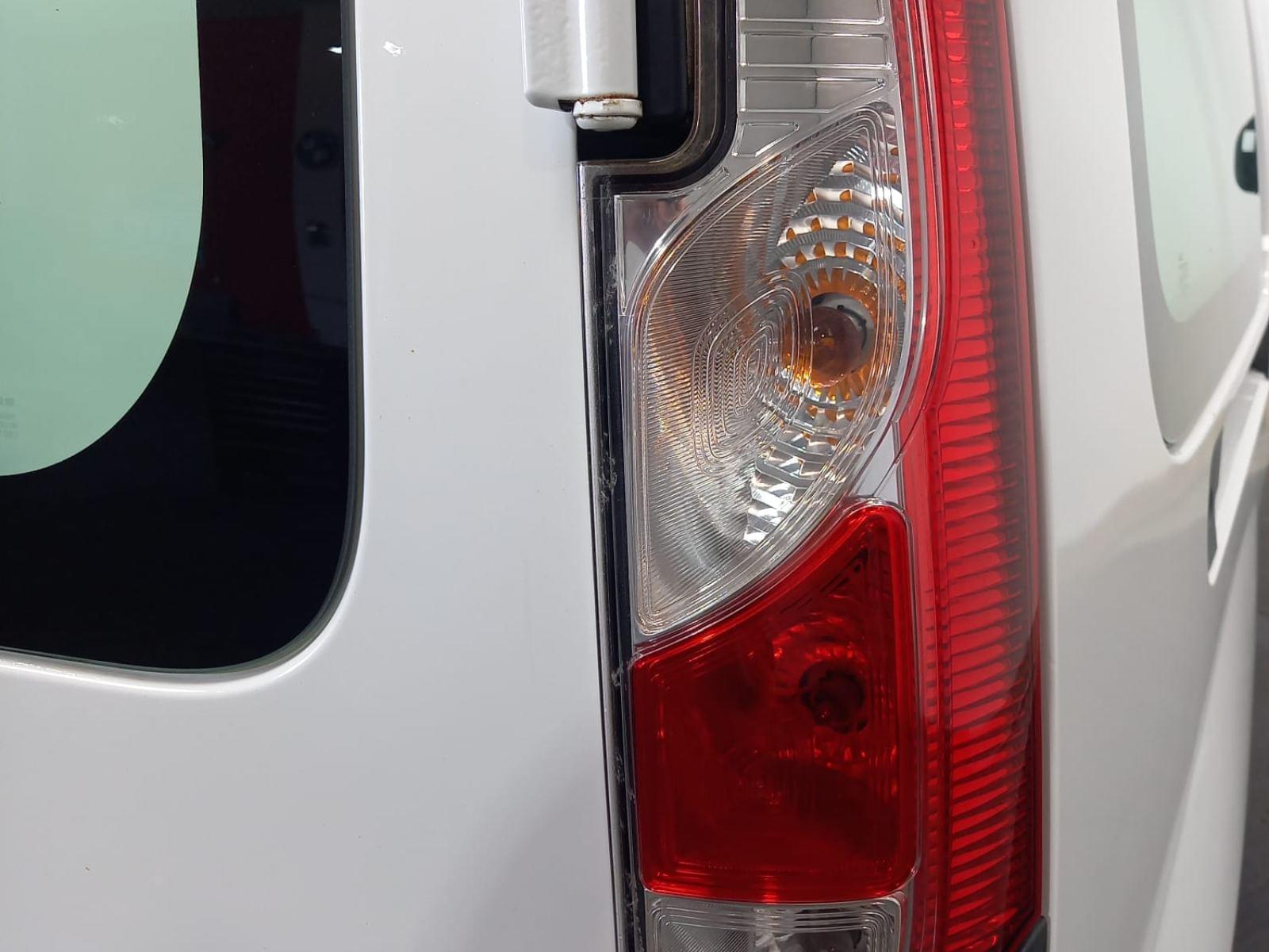 RENAULT KANGOO FURGON MAXI EXPRESS MAXI 1.5 Blue d Grand Confort 8 