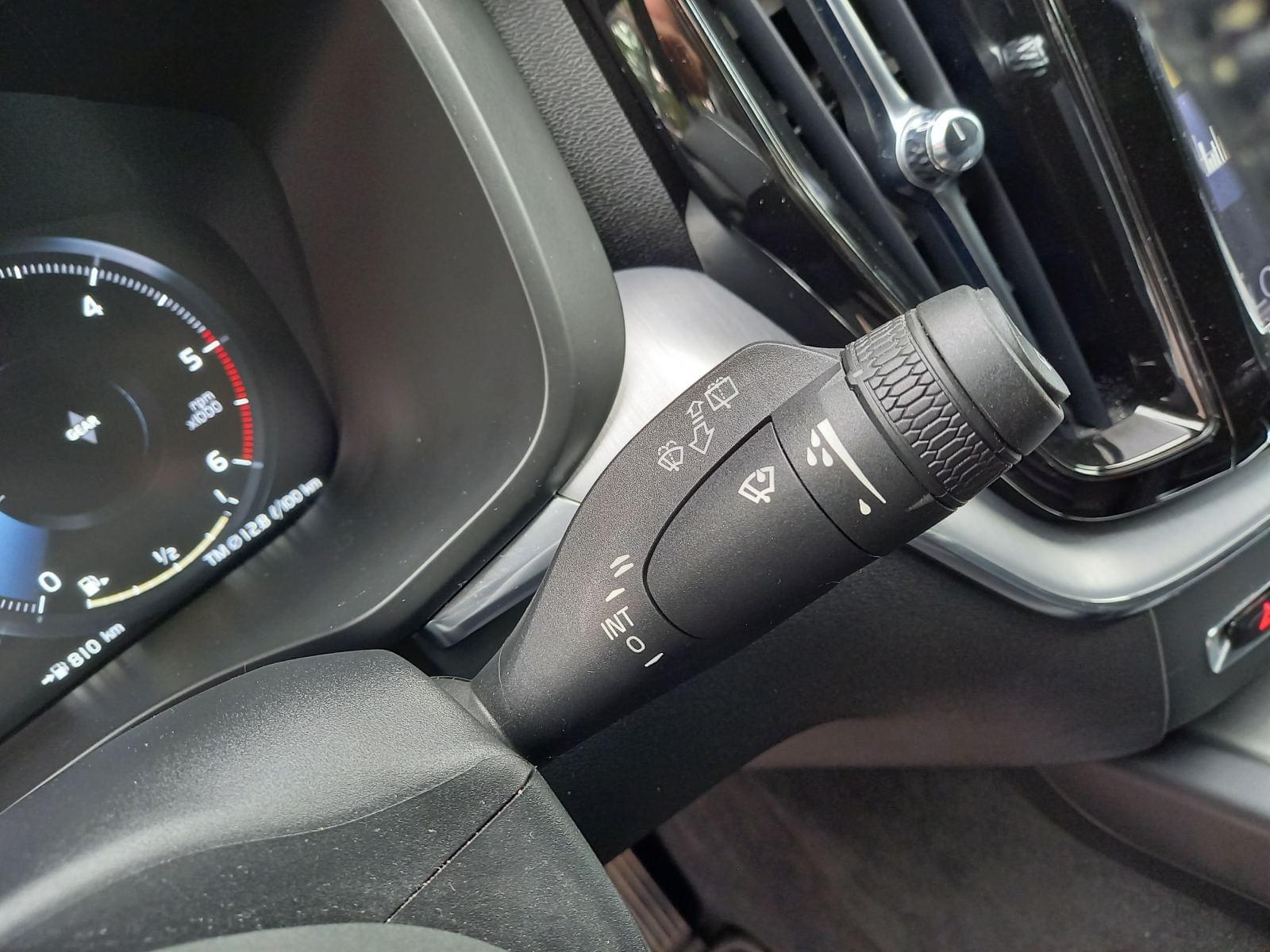 VOLVO XC60 2.0 D3 MOMENTUM ADBLUE (EU6D-T) 18 