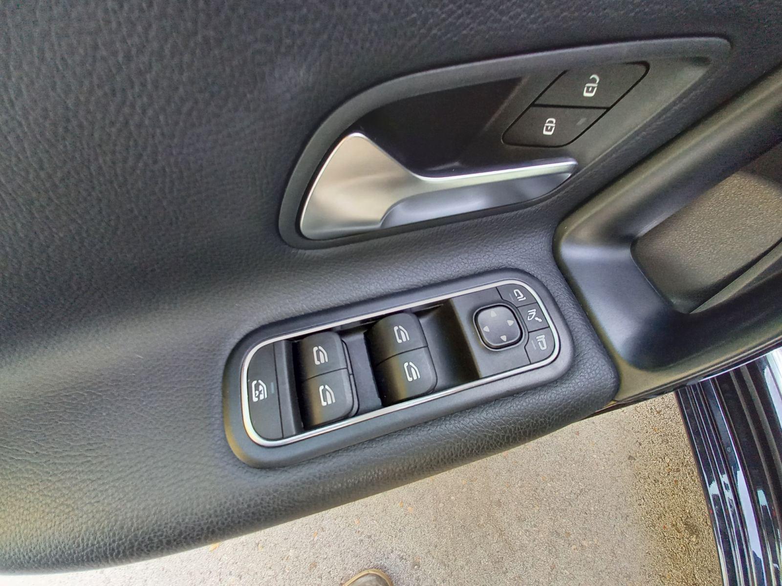 MERCEDES CLASE A 180 D BUSINESS SOLUTION AUT 11 