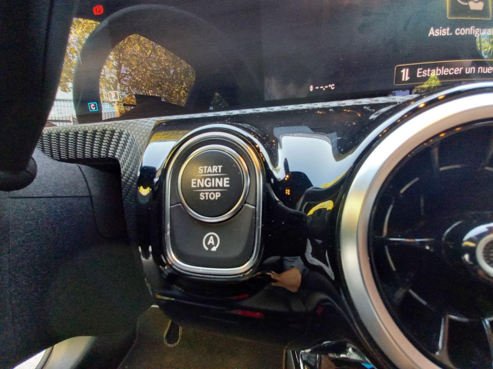 MERCEDES CLASE A 180 D BUSINESS SOLUTION AUT 25 