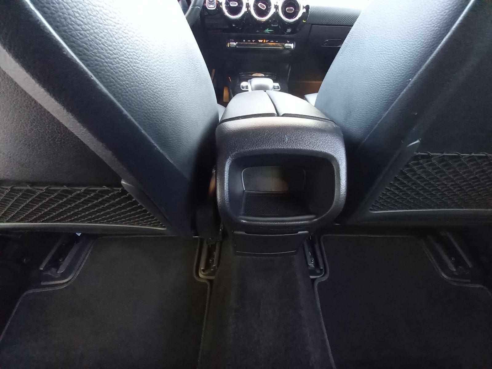 MERCEDES CLASE A 180 D BUSINESS SOLUTION AUT 29 