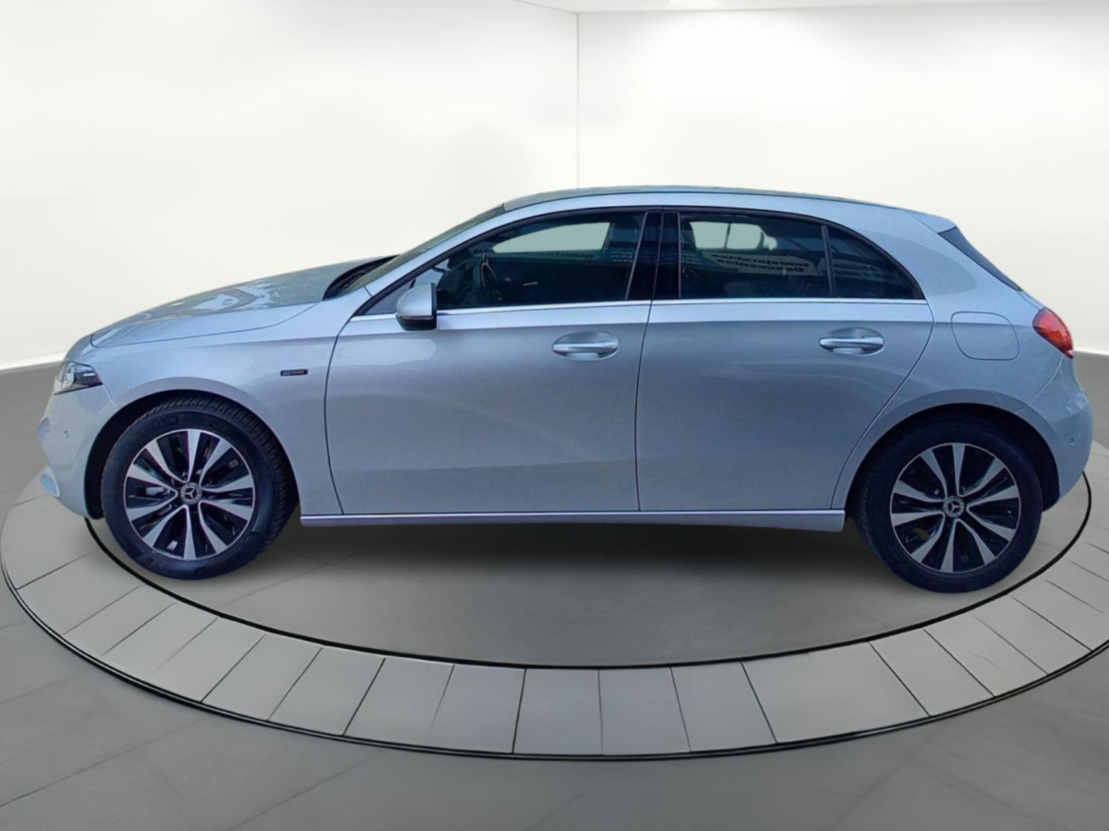 MERCEDES CLASE A 250 E PHEV AUT 3 