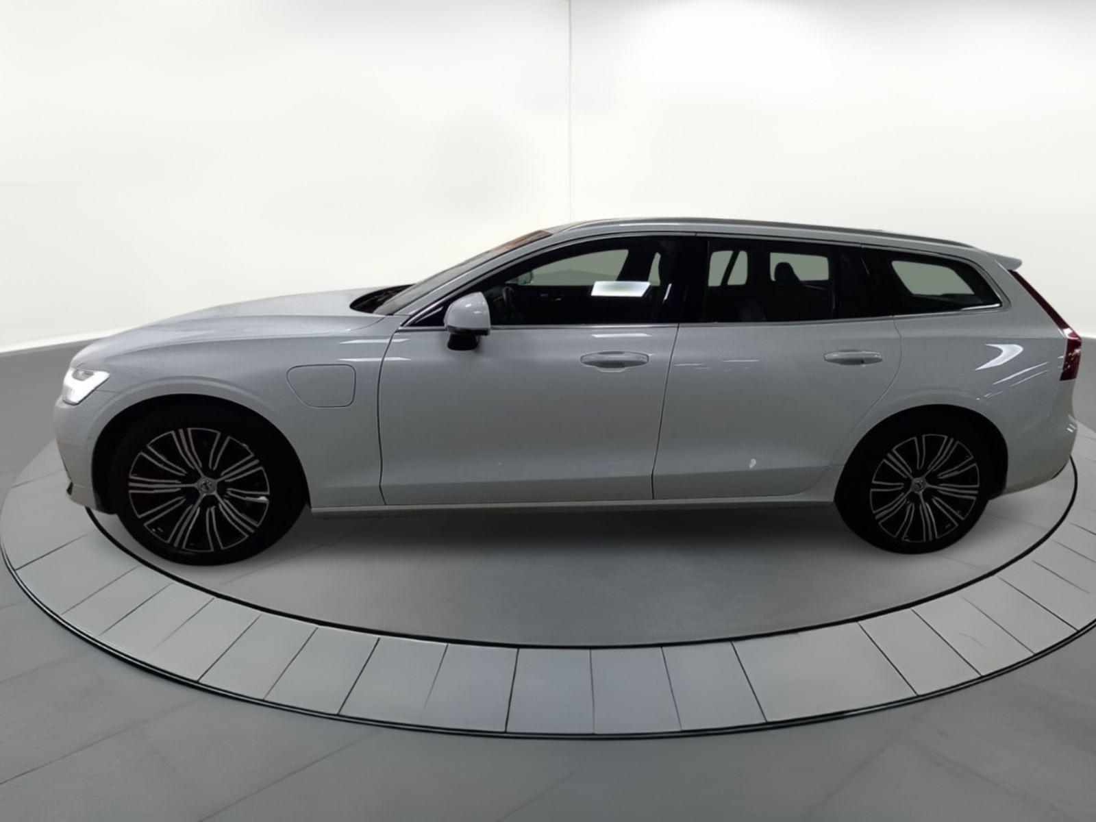 VOLVO V60 2.0 T8 AWD PHEV INSCRIPTION GE 2 