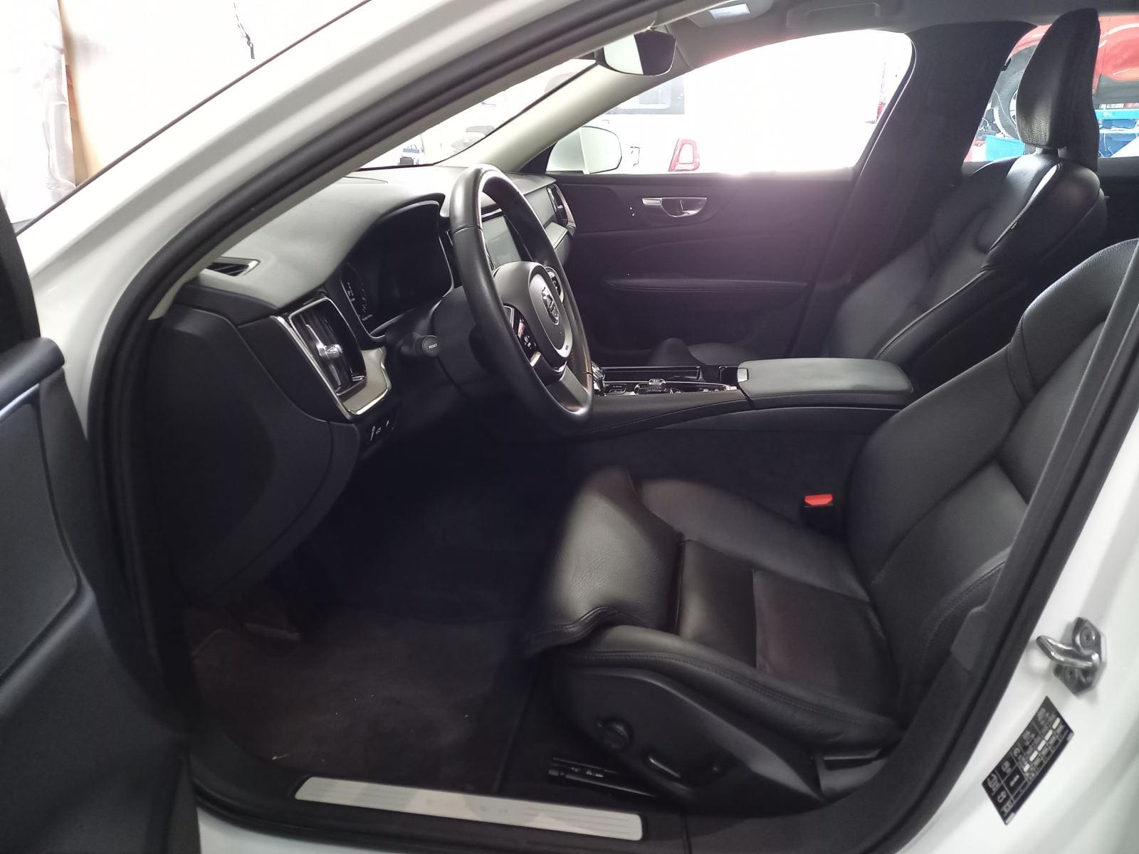 VOLVO V60 2.0 T8 AWD PHEV INSCRIPTION GE 9 