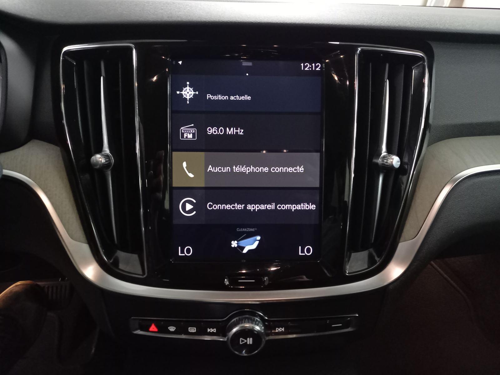 VOLVO V60 2.0 T8 AWD PHEV INSCRIPTION GE 17 