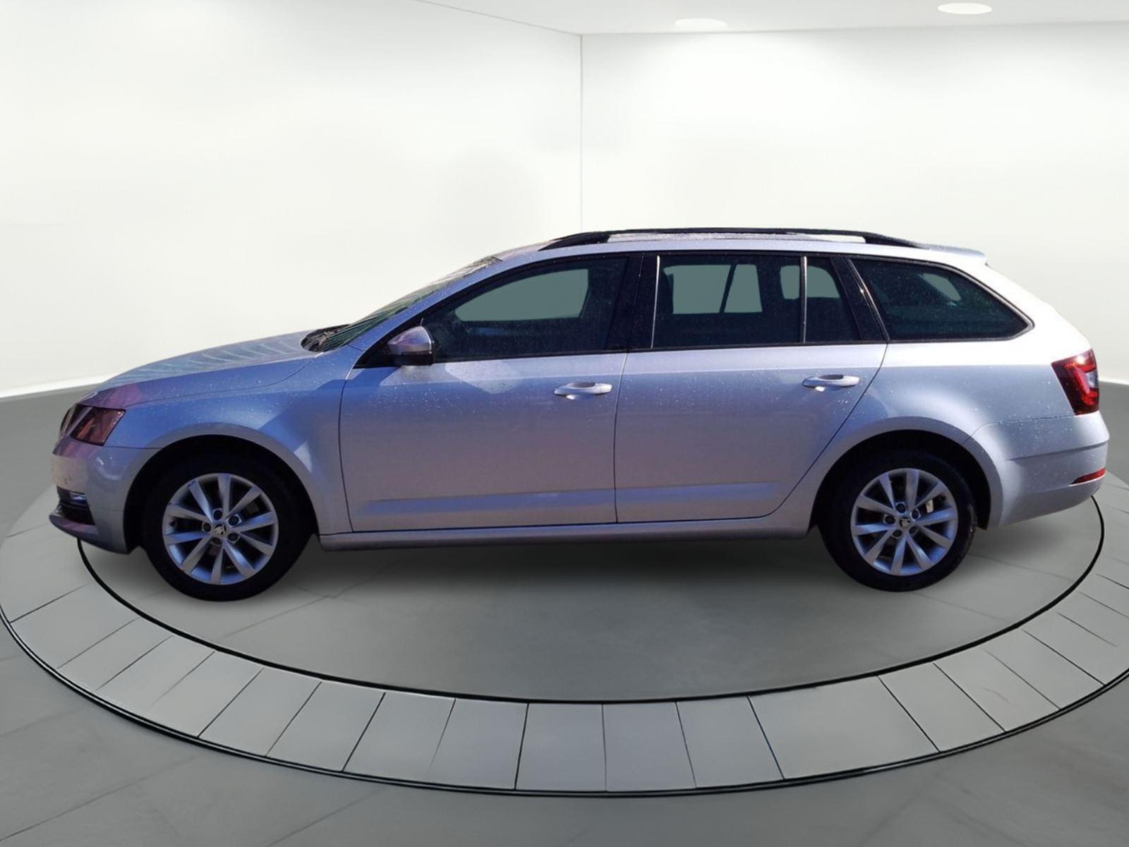 SKODA OCTAVIA COMBI 1.0 TSI AMBITION DSG AUT 3 