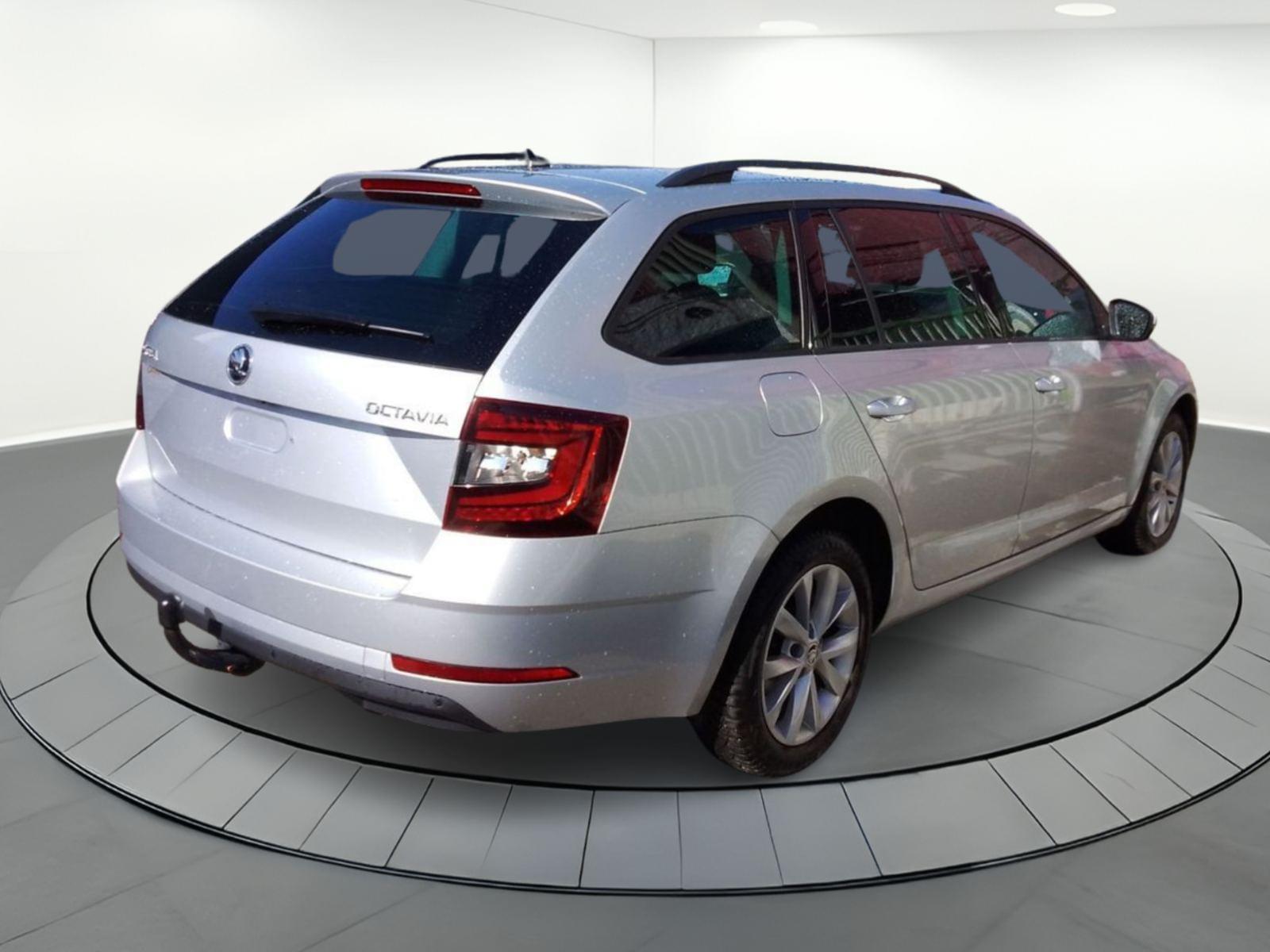 SKODA OCTAVIA COMBI 1.0 TSI AMBITION DSG AUT 4 