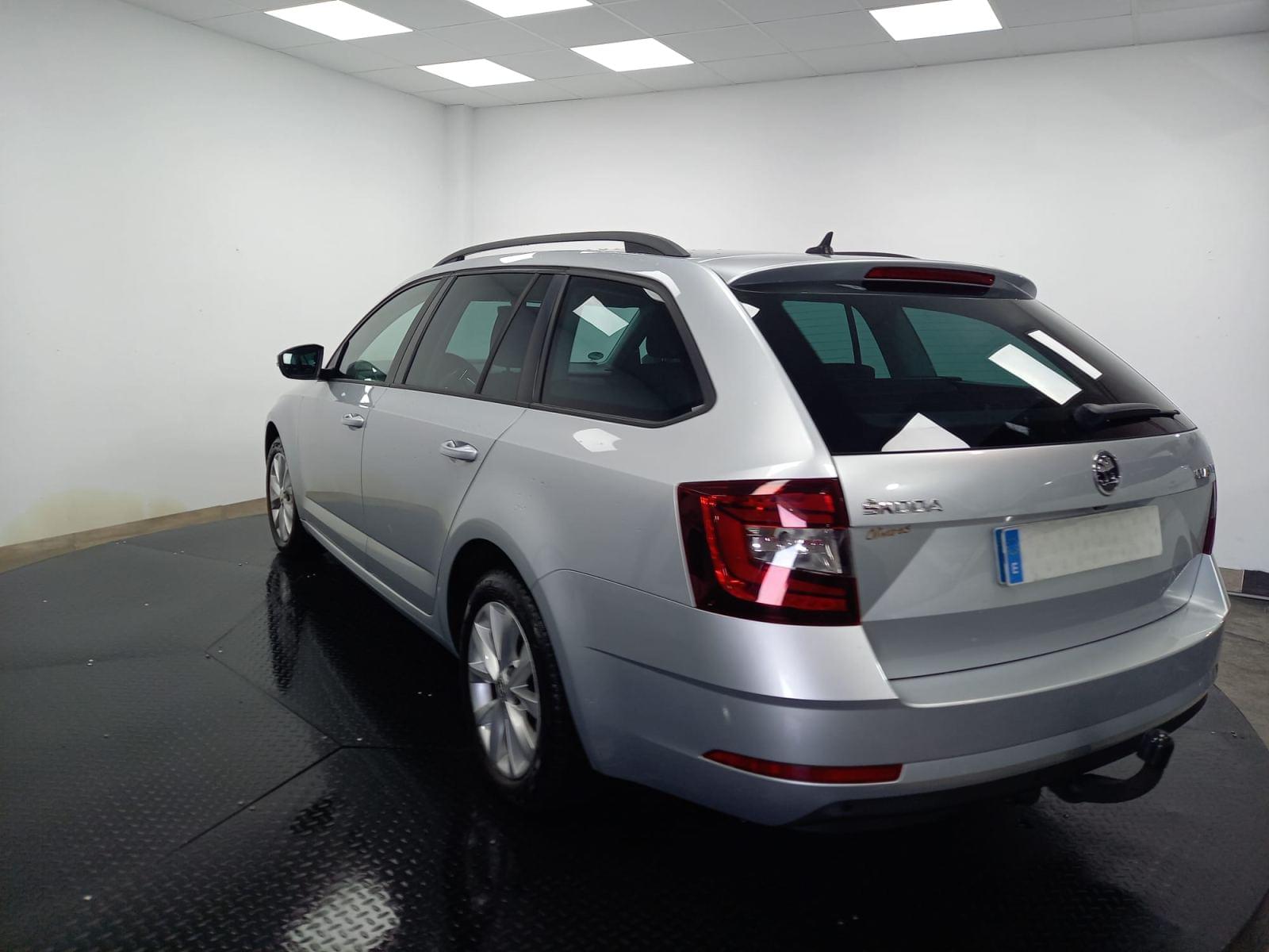 SKODA OCTAVIA COMBI 1.0 TSI AMBITION DSG AUT 6 