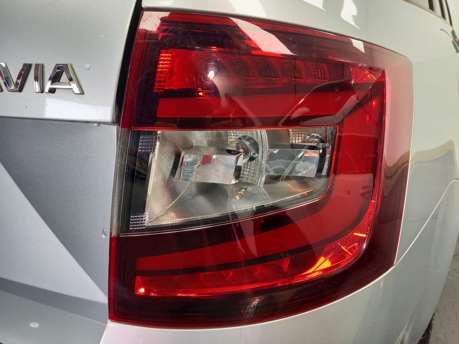 SKODA OCTAVIA COMBI 1.0 TSI AMBITION DSG AUT 38 