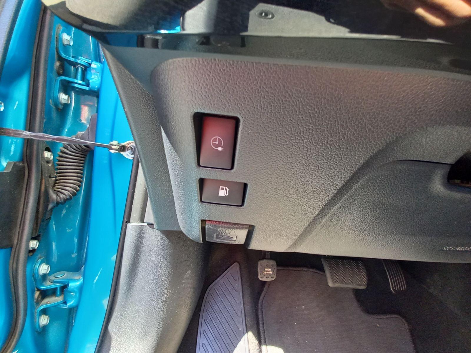 TOYOTA PRIUS PHV 1.8I VVT-I PHEVSOLAR 5PL. CVT 10 