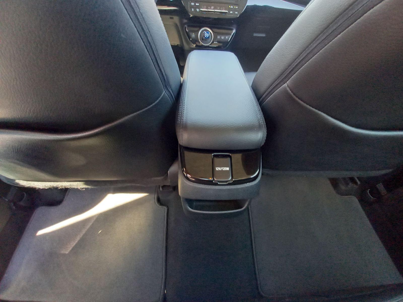 TOYOTA PRIUS PHV 1.8I VVT-I PHEVSOLAR 5PL. CVT 22 