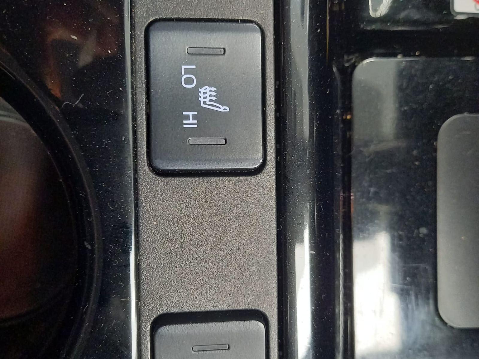 TOYOTA PRIUS PHV 1.8I VVT-I PHEVSOLAR 5PL. CVT 12 
