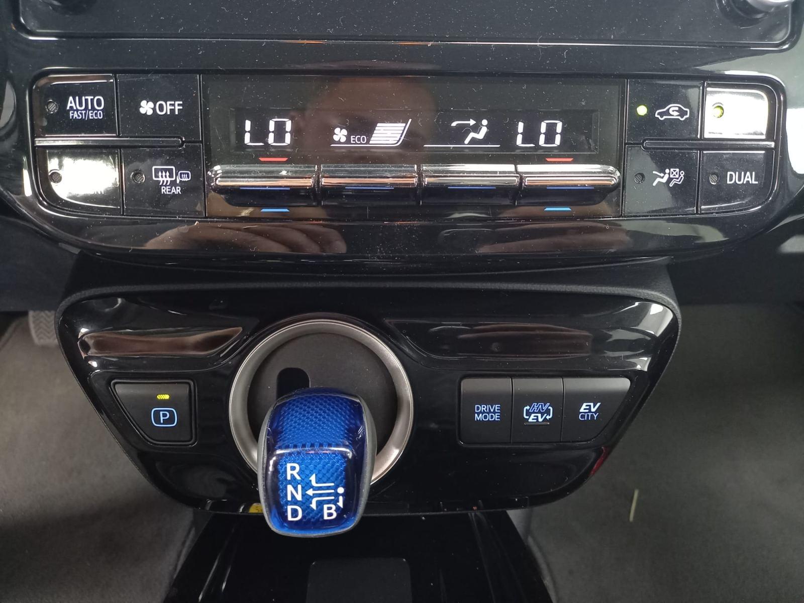 TOYOTA PRIUS PHV 1.8I VVT-I PHEVSOLAR 5PL. CVT 13 