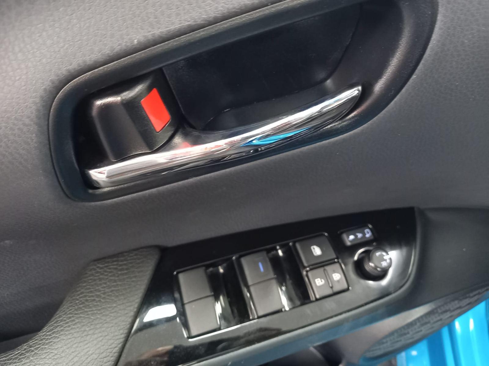 TOYOTA PRIUS PHV 1.8I VVT-I PHEVSOLAR 5PL. CVT 21 
