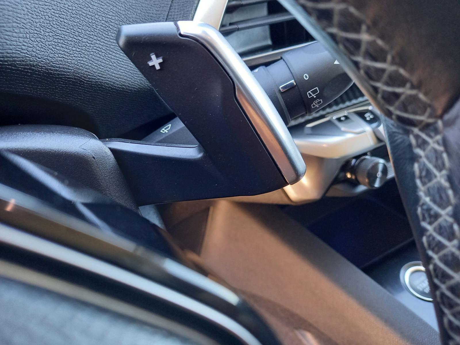 PEUGEOT 3008 HYBRID 225 ALLURE 1.6 PLUG-IN 225CV AT8 15 