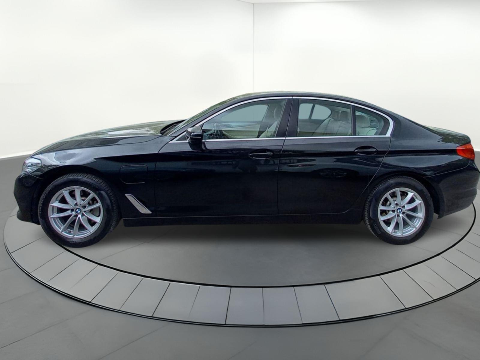 BMW SERIE 5 BERLINA 530E 2.0 250CV AT8  PERFORMANCE 3 