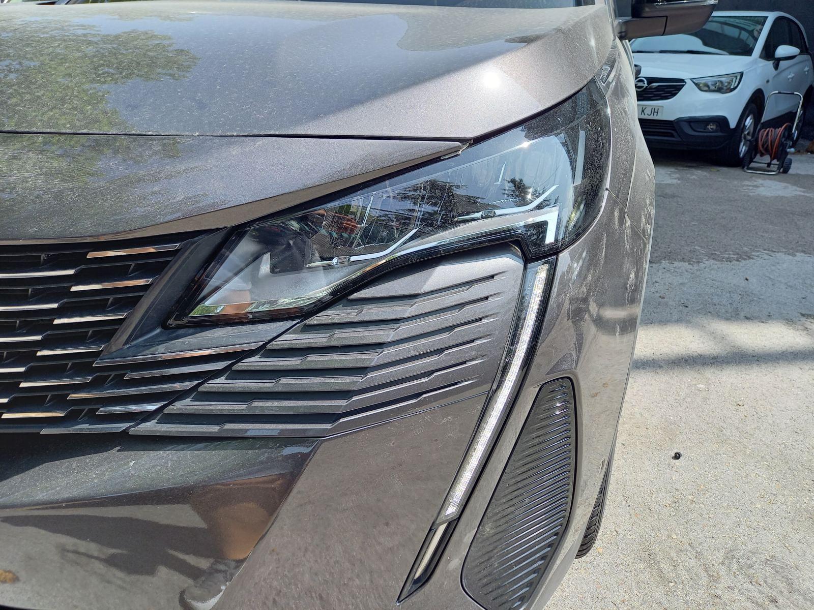 PEUGEOT 3008 HYBRID 225 ALLURE 1.6 PLUG-IN 225CV AT8 6 