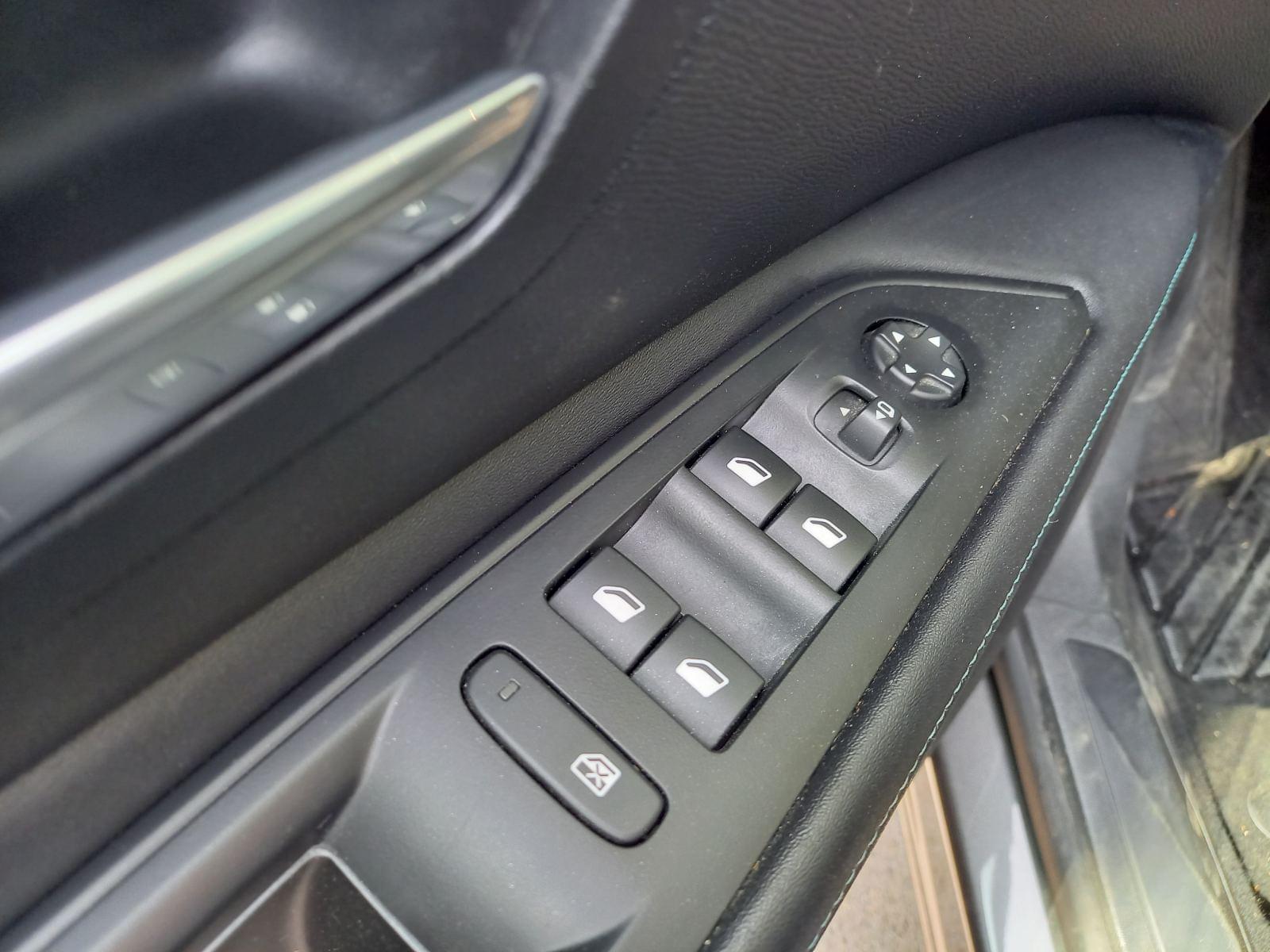 PEUGEOT 3008 HYBRID 225 ALLURE 1.6 PLUG-IN 225CV AT8 8 