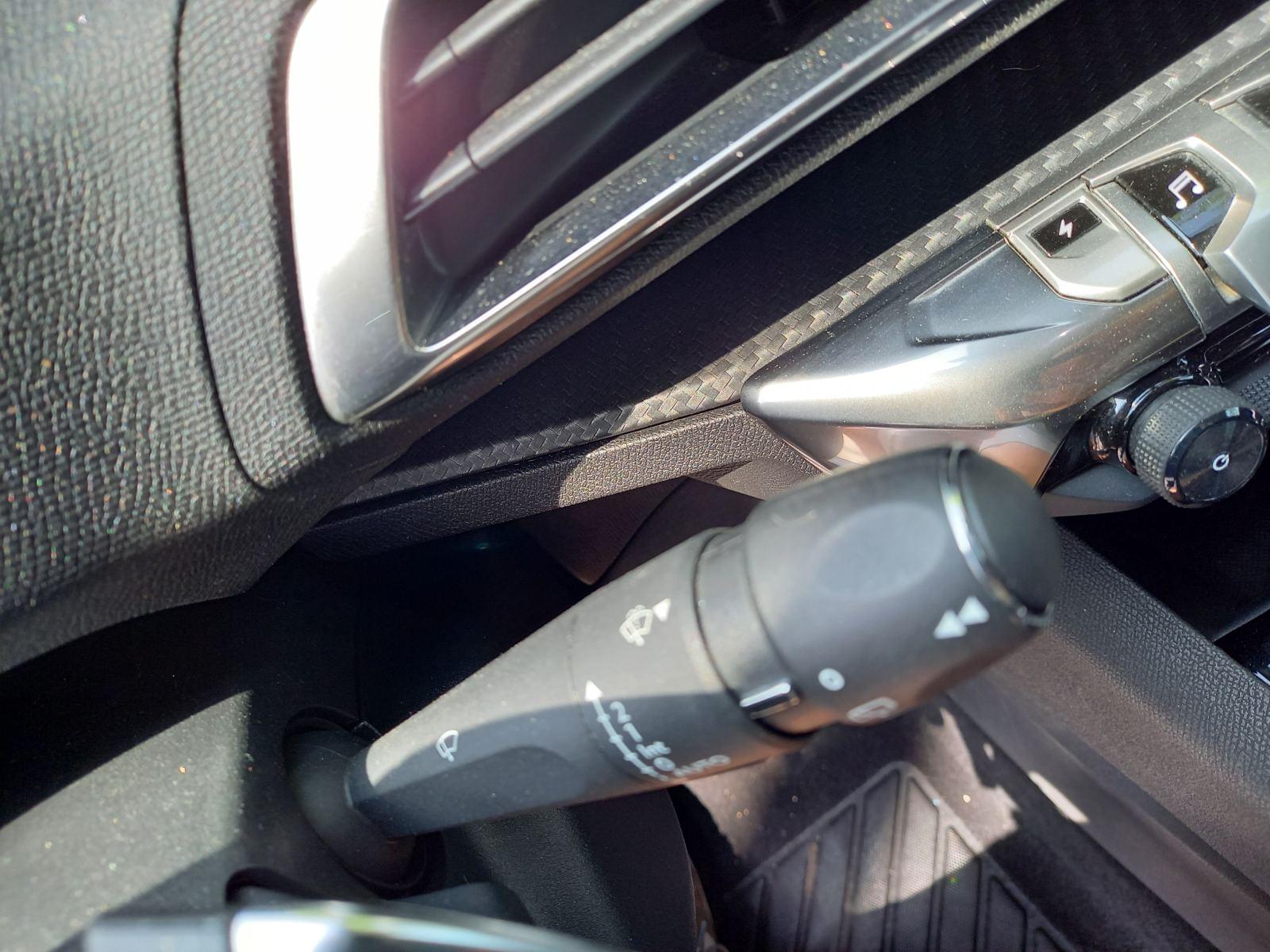 PEUGEOT 3008 HYBRID 225 ALLURE 1.6 PLUG-IN 225CV AT8 14 