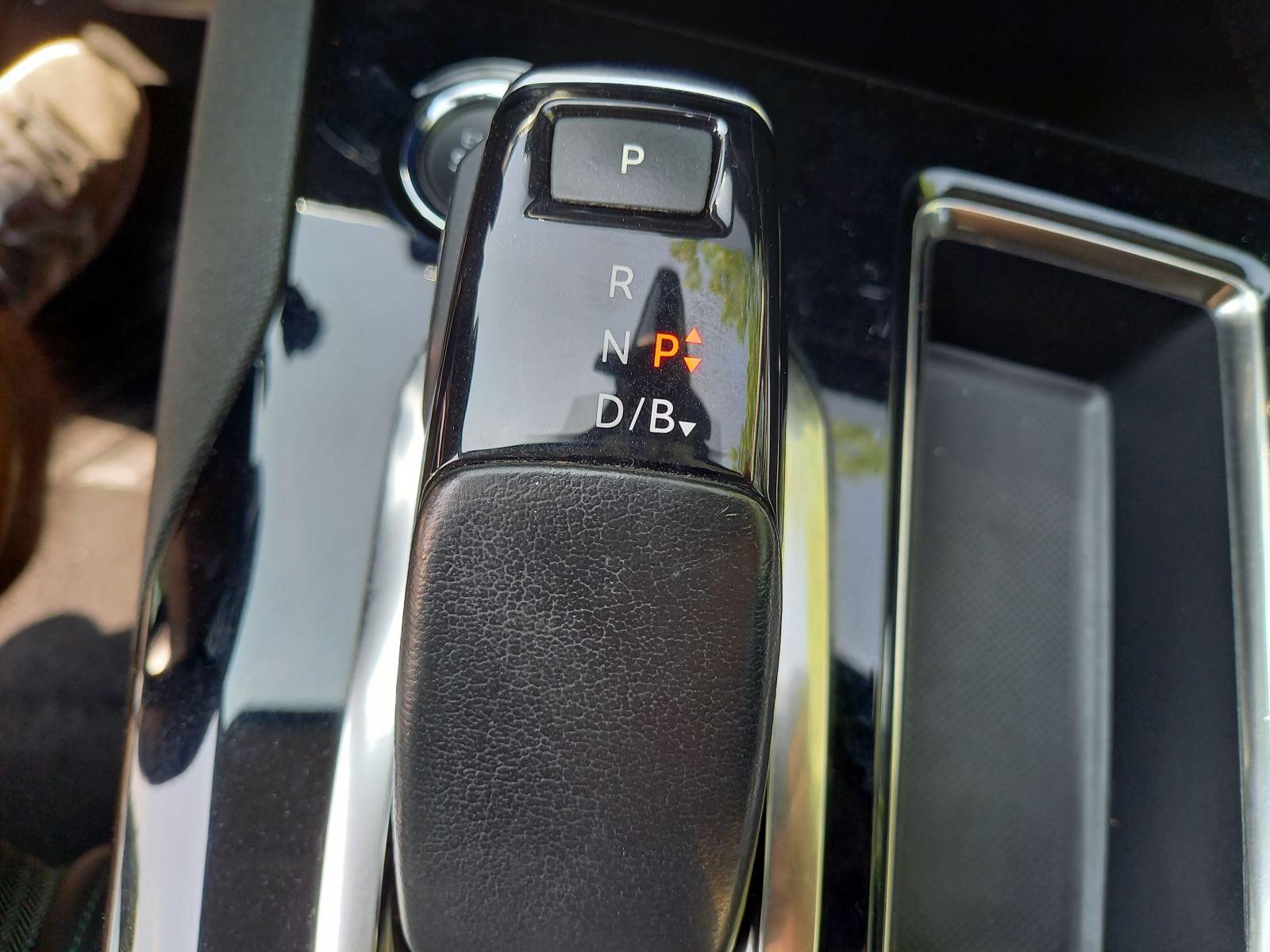PEUGEOT 3008 HYBRID 225 ALLURE 1.6 PLUG-IN 225CV AT8 21 