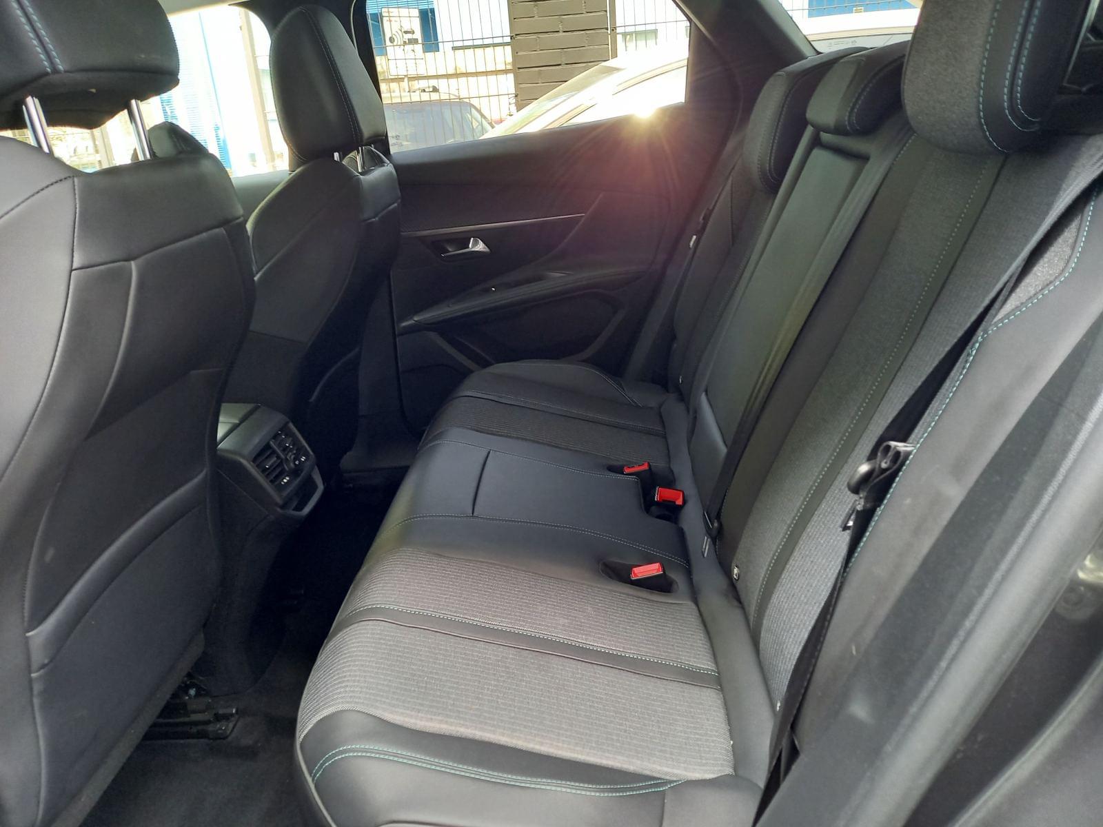 PEUGEOT 3008 HYBRID 225 ALLURE 1.6 PLUG-IN 225CV AT8 26 