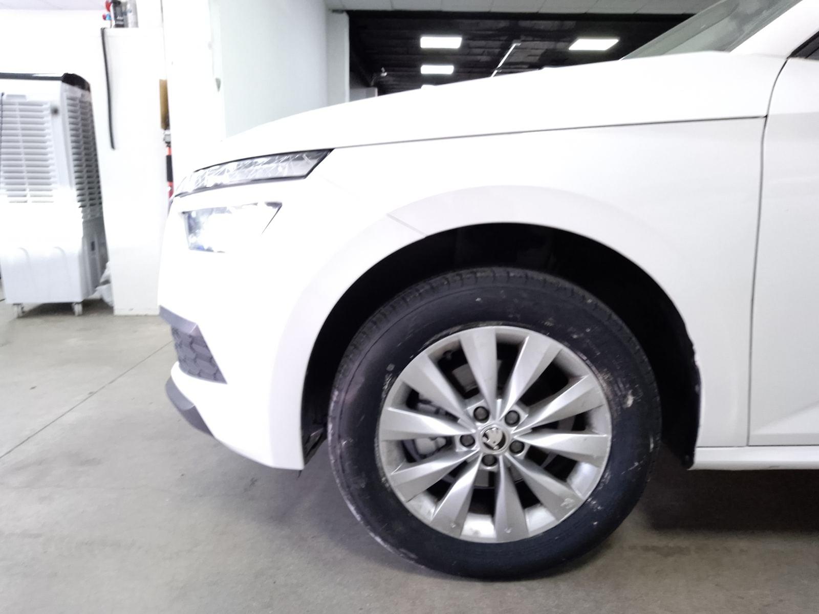 SKODA KAMIQ 1.0 TSI 81KW (110CV) DSG AMBITION (CX) 9 