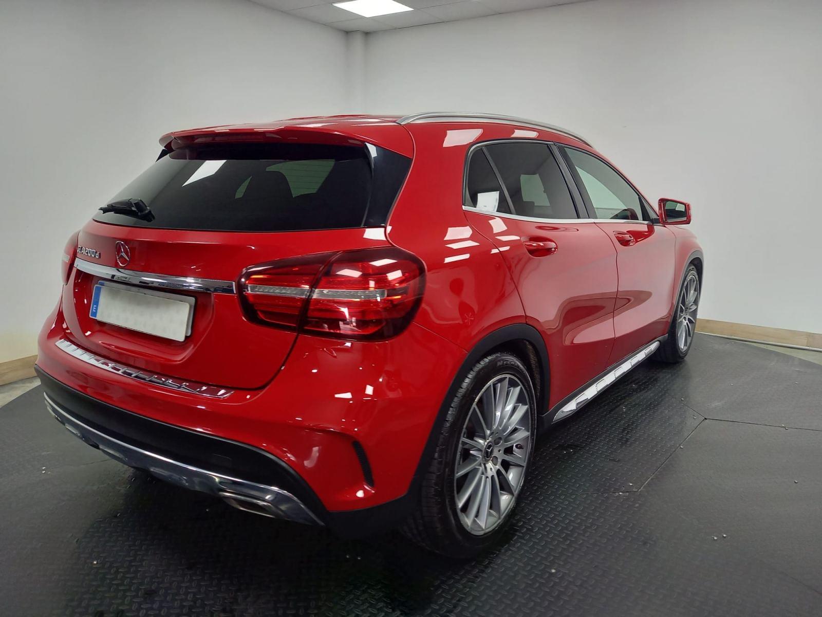 MERCEDES CLASE GLA 200 CDI / D 2.1 AMG LINE 135CV MT6 E6 4 