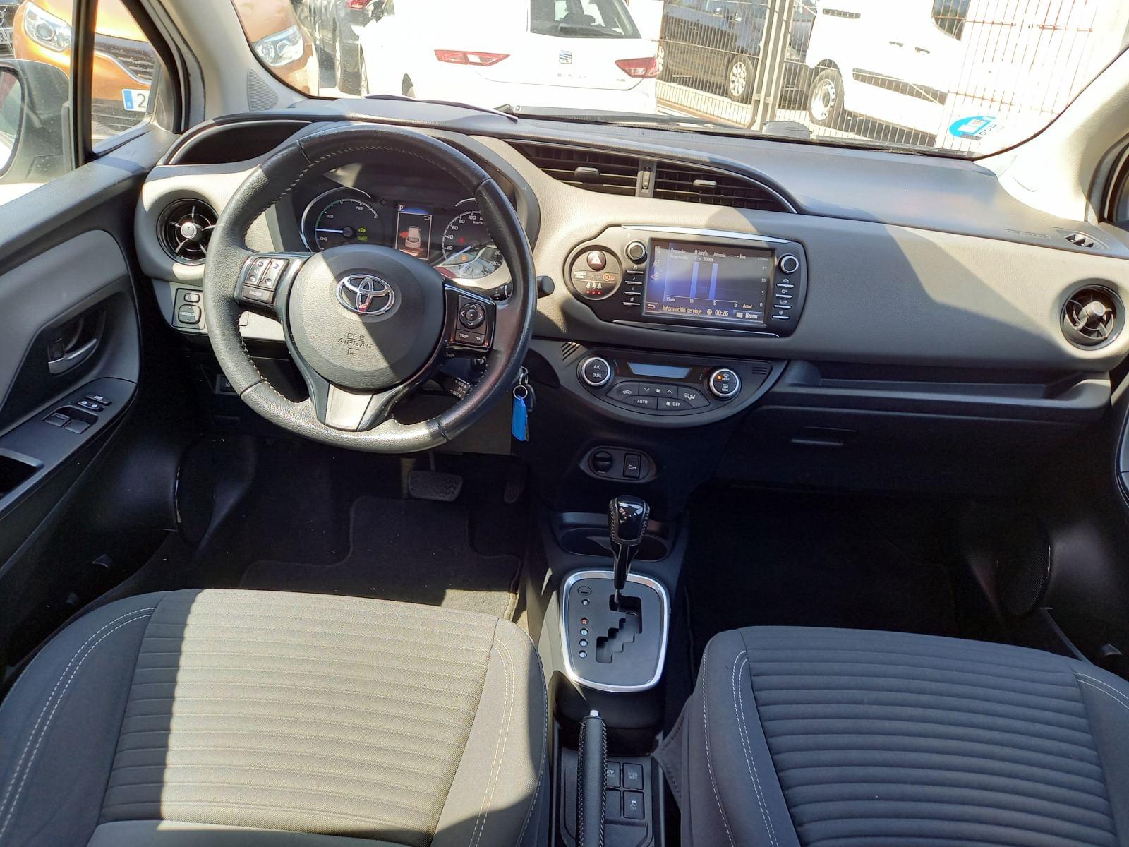 TOYOTA YARIS BERLINA CON PORTÓN 1.5 100H ACTIVE 25 