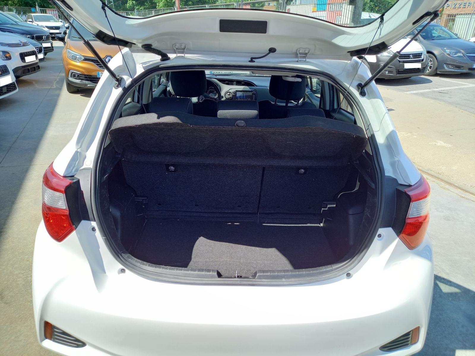 TOYOTA YARIS BERLINA CON PORTÓN 1.5 100H ACTIVE 26 
