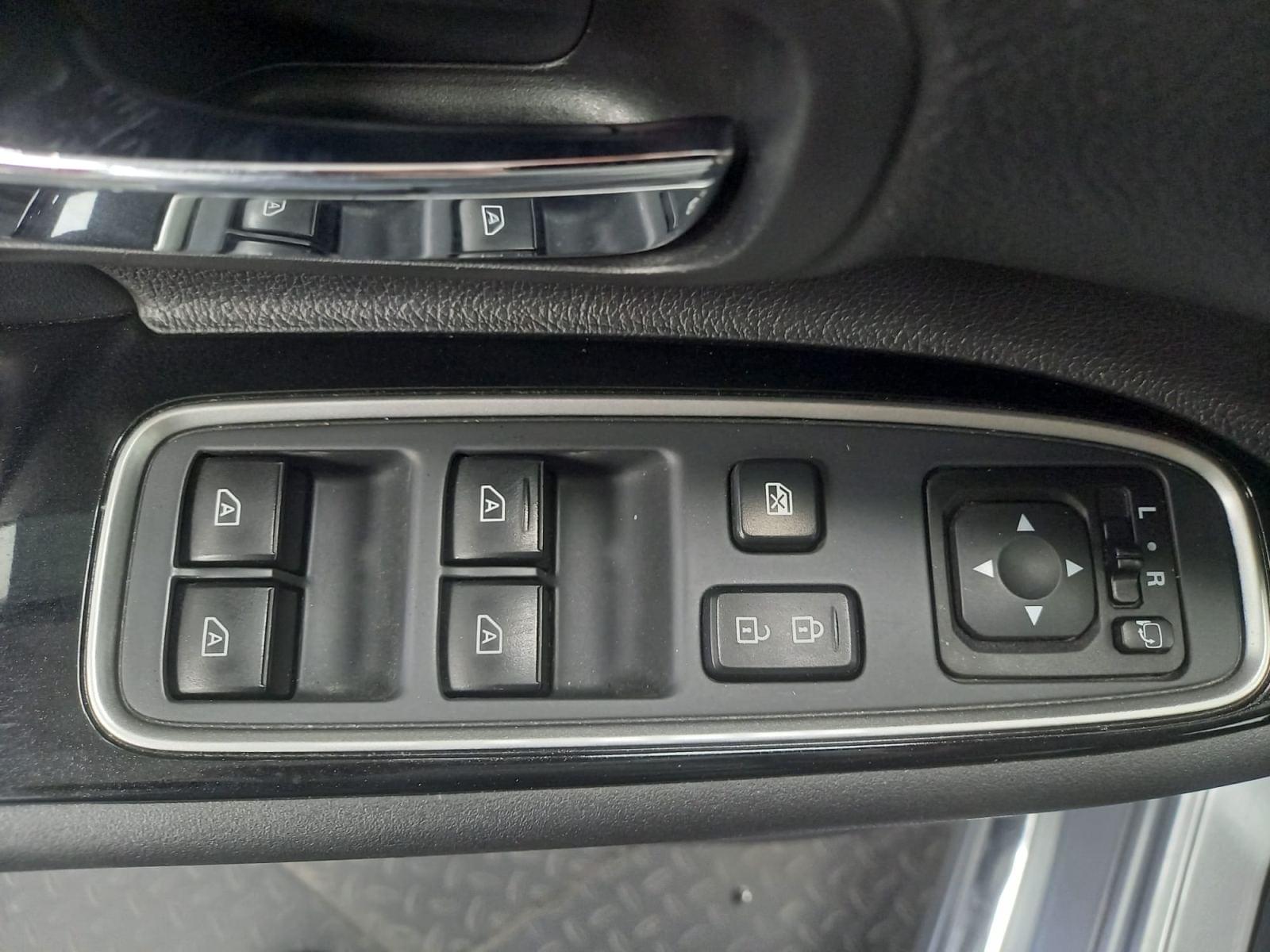 MITSUBISHI OUTLANDER 2.4i 4WD PHEV Business Edition SDA-NAV 35 