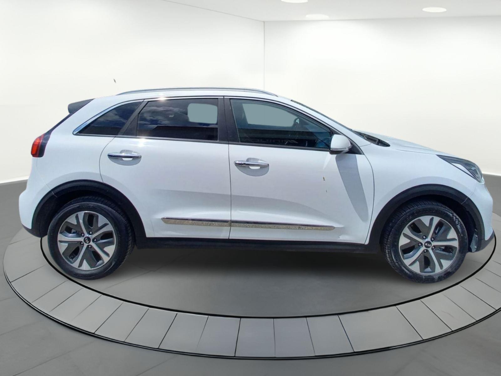 KIA E-NIRO EMOTION 205CV 4 