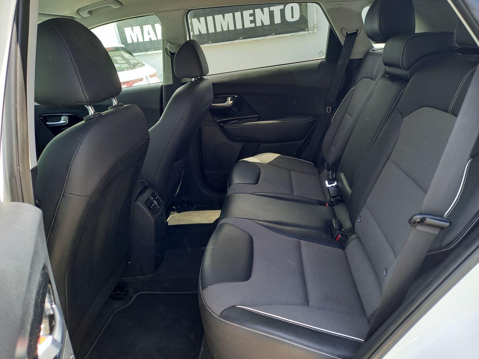 KIA E-NIRO EMOTION 205CV 27 
