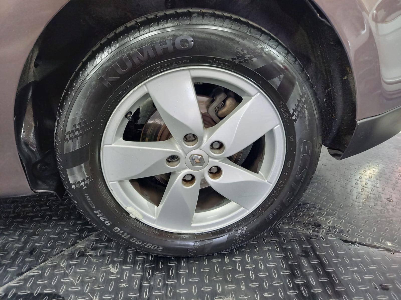 RENAULT GRAND SCéNIC 1.9 DCI 7 PLAZAS 130 CV 16 