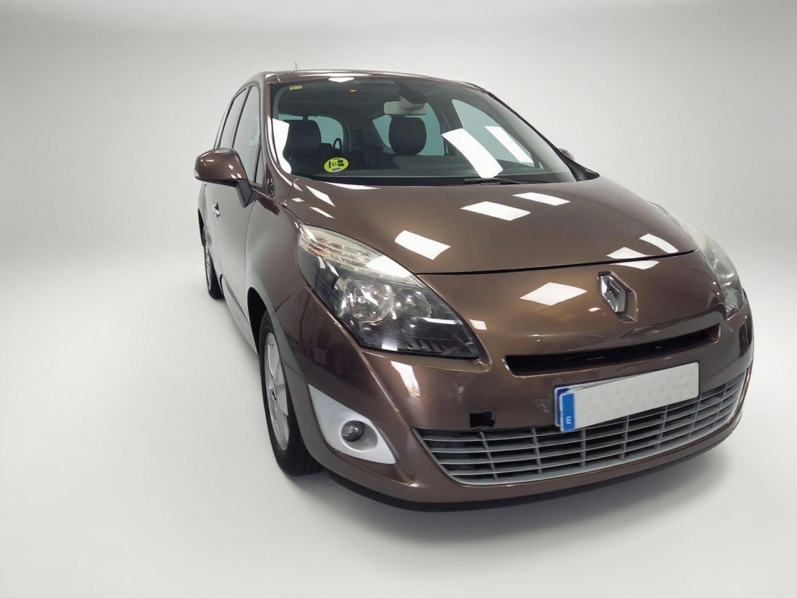 RENAULT GRAND SCéNIC 1.9 DCI 7 PLAZAS 130 CV 2 