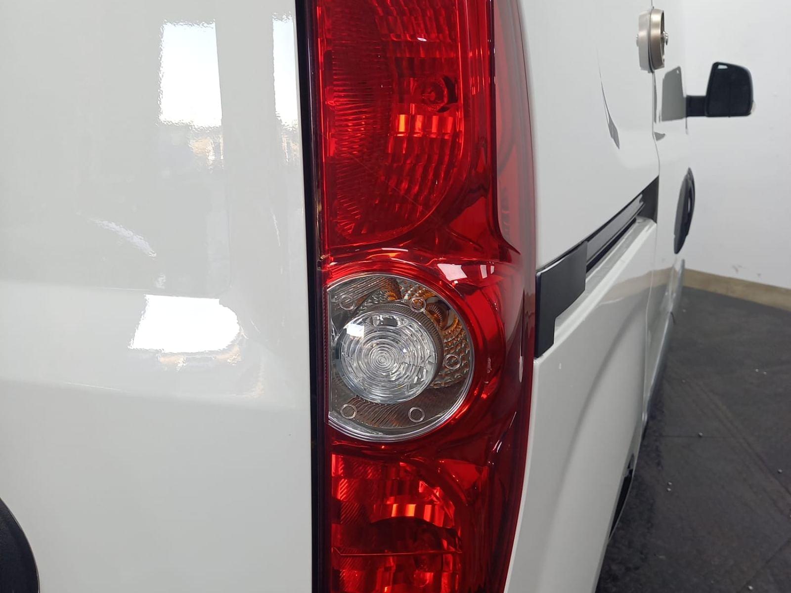 FIAT DOBLÓ CARGO FURGÓN BASE PLUS 1.3 MJET 70KW 12 
