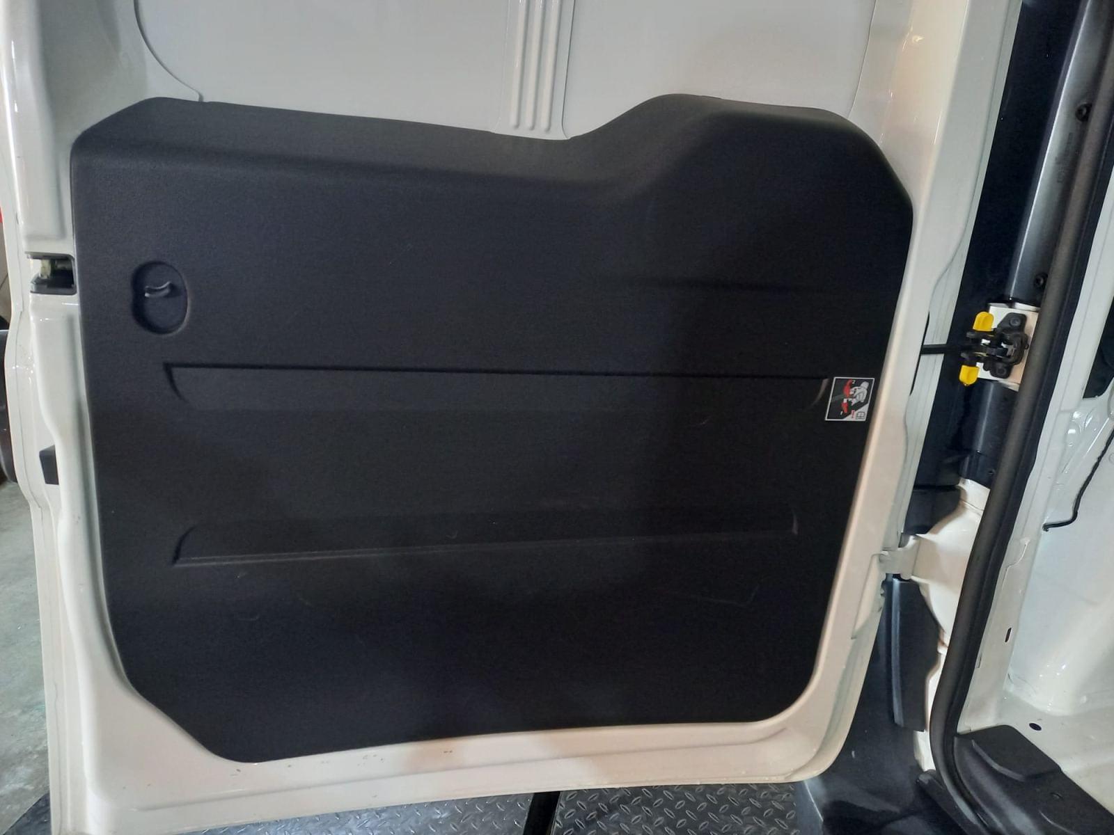 FIAT DOBLÓ CARGO FURGÓN BASE PLUS 1.3 MJET 70KW 18 