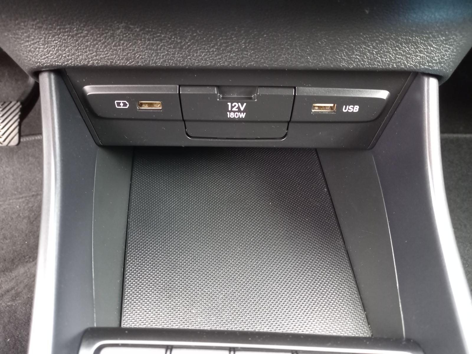 HYUNDAI BAYON 1.0 TGDI 48V SELECT 100 19 