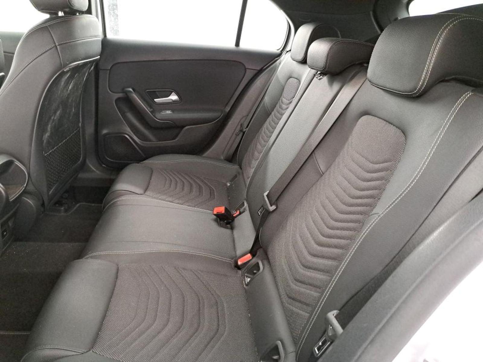 MERCEDES CLASE A 250 E BUSINESS LINE 8G-DCT 10 
